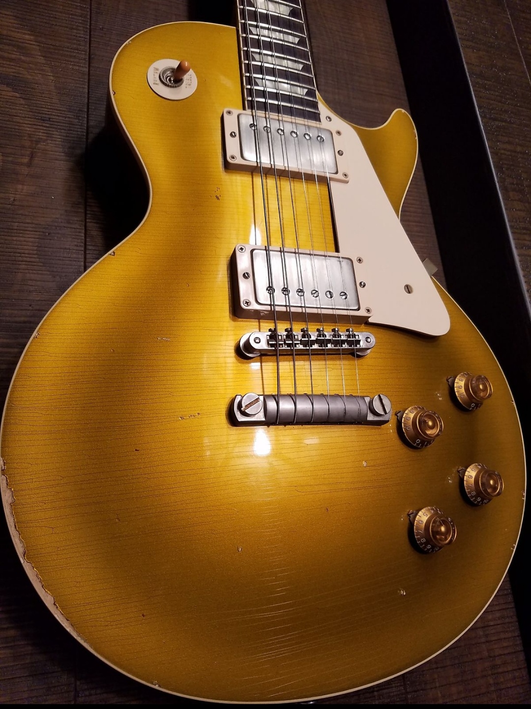   Gibson Les Paul 1957 reissue goldtop aged  